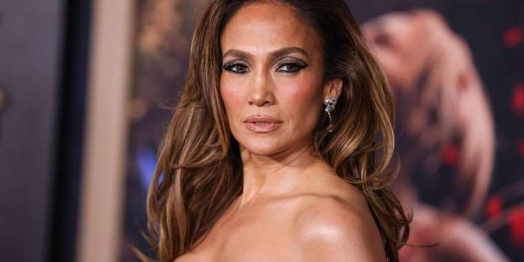 Дженнифер Лопес Астанада концерт береді