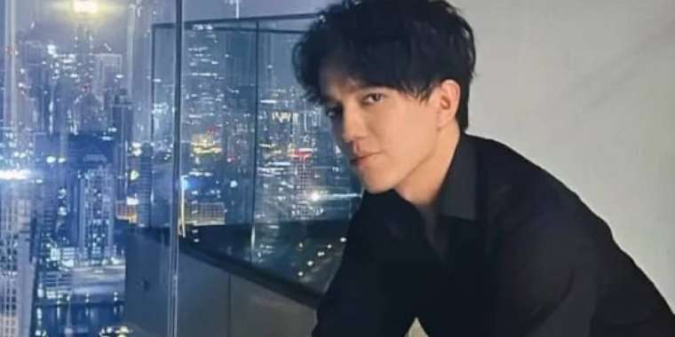 Димаш Құдайберген қуанышты жаңалығын жеткізді