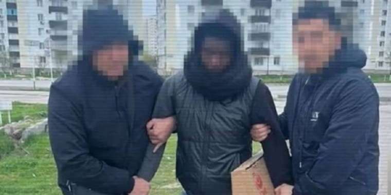 Есірткі сатқан футболшы мен актер ұсталды