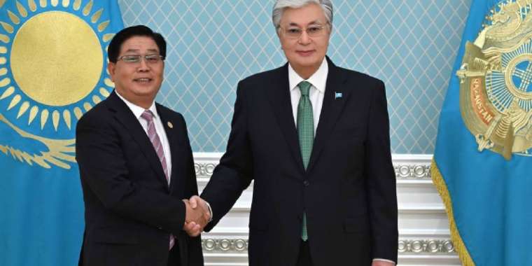 Тоқаев YTO Express басқарма төрағасын қабылдады