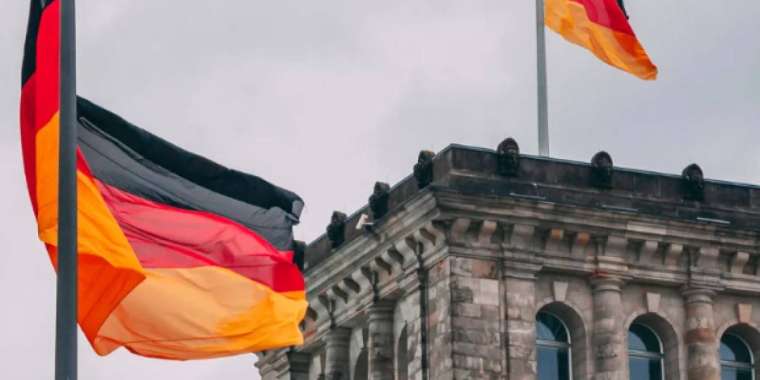 Германияның жаңа үкіметі де босқындар санын азайтпақ