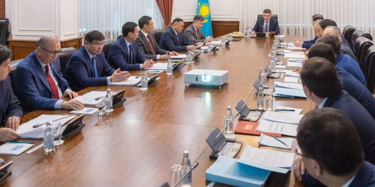 Олигархтар Қазақстан экономикасына 10,5 млрд доллар инвестиция құятын болды