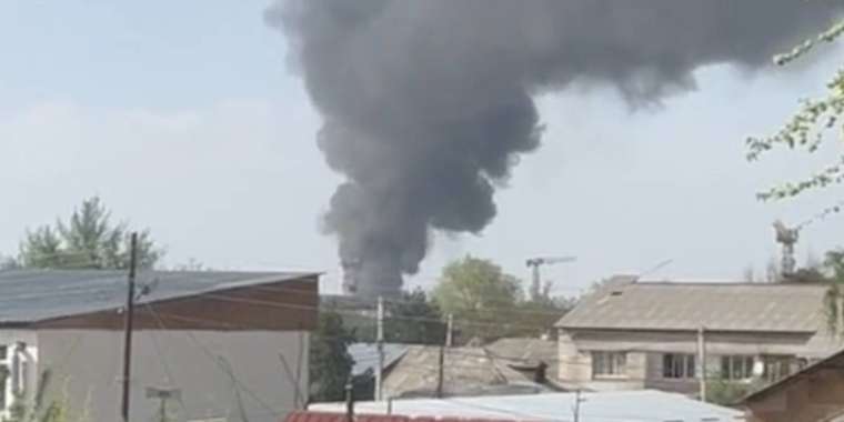 Алматыда сауда орталығы маңында өрт шықты