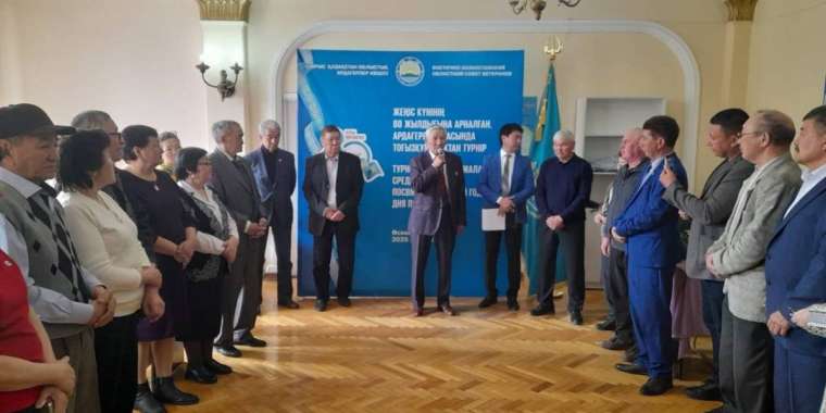 Өскеменде ардагерлер арасында тоғызқұмалақтан турнир өтті