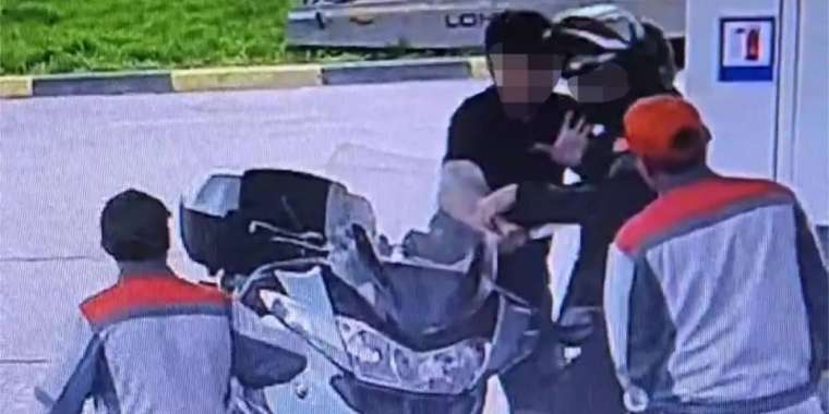 Мотоцикл жүргізушісі шабуылға ұшырады: полиция жәбірленушіні күзететін болды