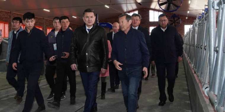 ШҚО әкімі Ұлан ауданының ірі агро нысандарын аралады