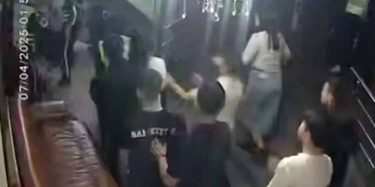 Астанадағы караоке-барда жаппай төбелес болды