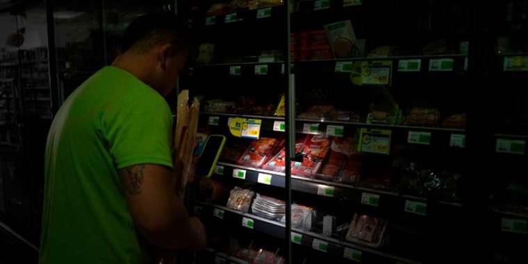 Испания мен Португалия жарықсыз қалды