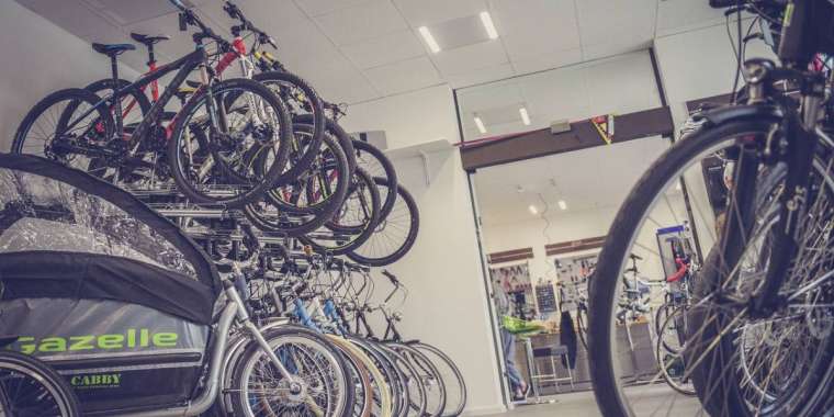 Астанада қазақ тілінде қызмет көрсетуден бас тартқан дүкенге бойкот жарияланды