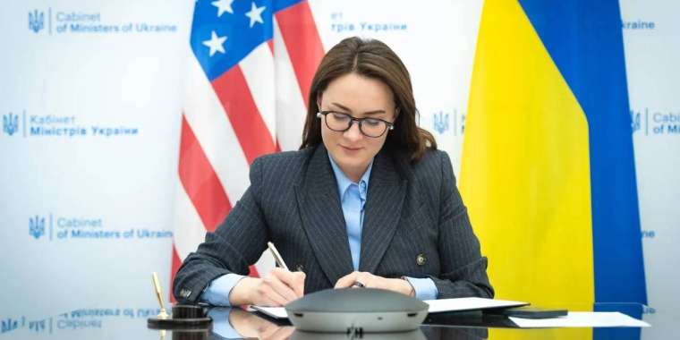 Украина мен АҚШ табиғи ресурстар бойынша келісімге қол қоймақ