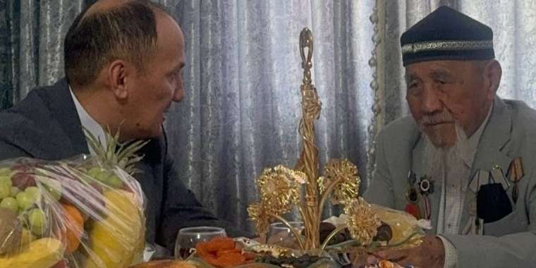 Ғасыр жасаған қаһарманға құрмет көрсетілді