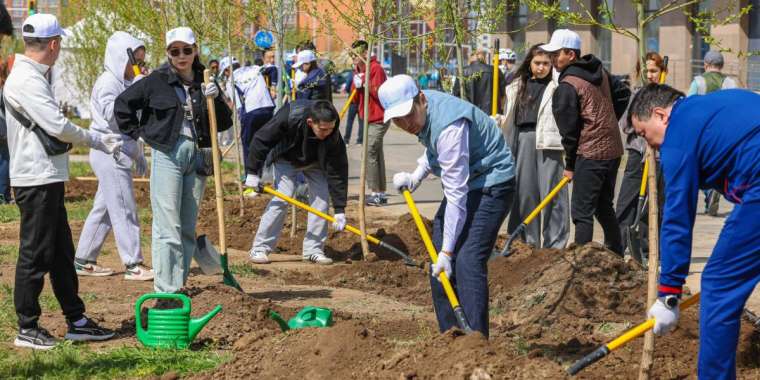 Қазақстан халқының бірлігі күніне орай экологиялық акция өтті