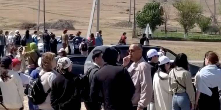 Жамбылдағы қызғалдақтар фестивалінде шу шықты