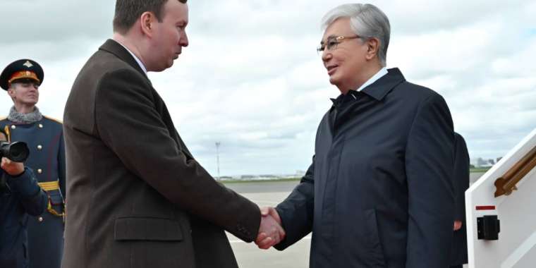 Тоқаев Ұлы Жеңістің 80 жылдығына арналған іс-шараларға қатысу үшін Ресейге жетті