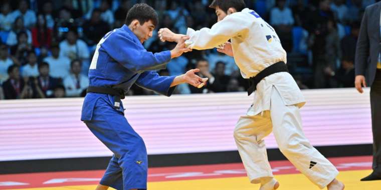 Үш қазақ балуаны Grand Slam турнирінде қола медаль жеңіп алды