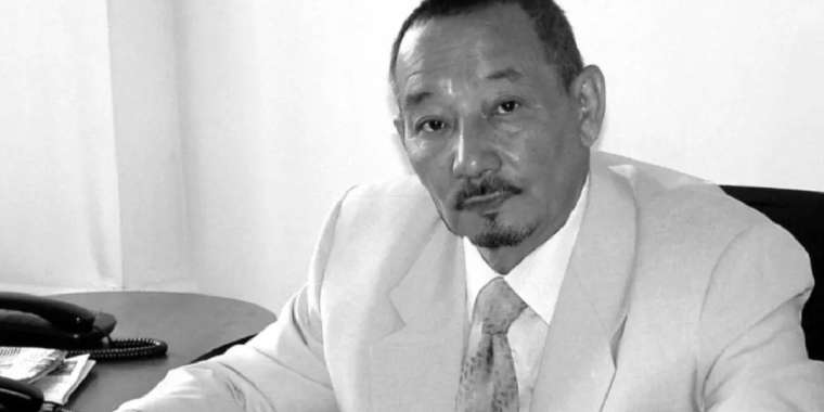 Темірхан Медетбек ғибратты ғұмырын ұлт руханиятына арнаған ақын - Тоқаев