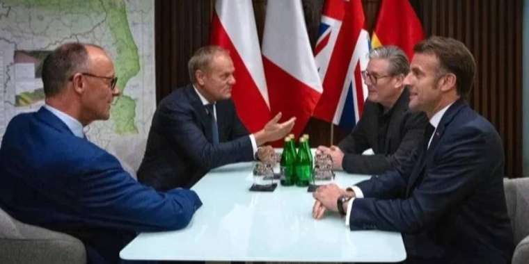 Төрт елдің басшысы Киевке барды