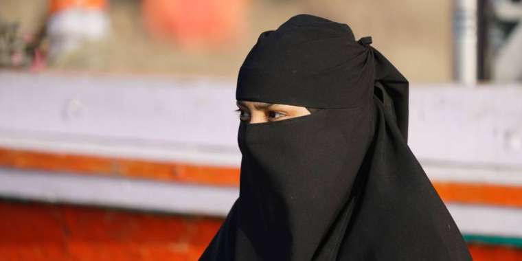 Бет-жүзін тұмшалап жүретін адамдарға шектеу қойыла ма?  министрлік жауап берді