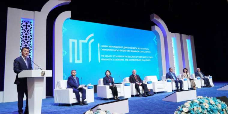 Түркістанда Ясауи мұрасына қатысты симпозиум өтіп жатыр