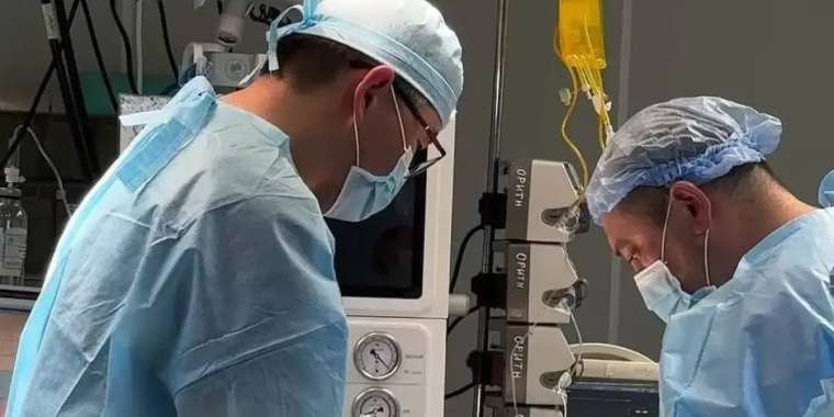 Шымкентте нәрестенің жүрегіне күрделі ота жасалды