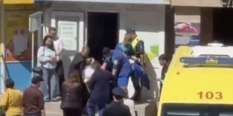 Көкшетауда ер адам әйелін пышақтаған