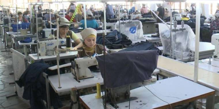 Мақтаарал ауданында мектеп киімдерін тігетін фабрика іске қосылады