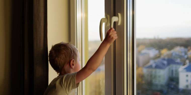 Биыл 60 бала терезеден құлаған - статистика