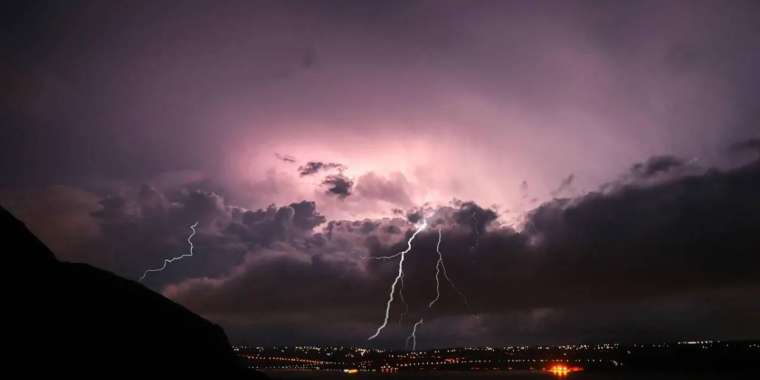Найзағай, бұршақ, дауыл: 16 өңірде ауа райына байланысты ескерту жасалды