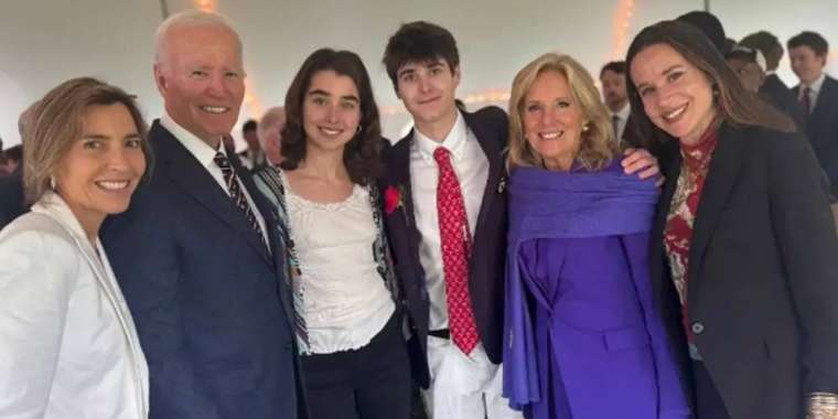 Джо Байден сырқаты жайлы хабардан кейін алғаш рет жұрт алдына шықты