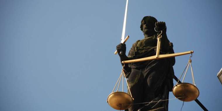 Өзін Антикор төрағасы ретінде таныстырған адамға айыппұл салынды