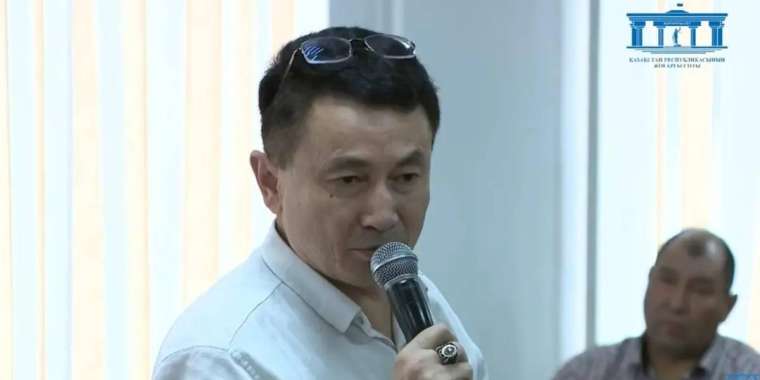 "Концертте жүрген": Шерзат ісіне қатысты адвокат Шекеев әріптесіне жауап қатты