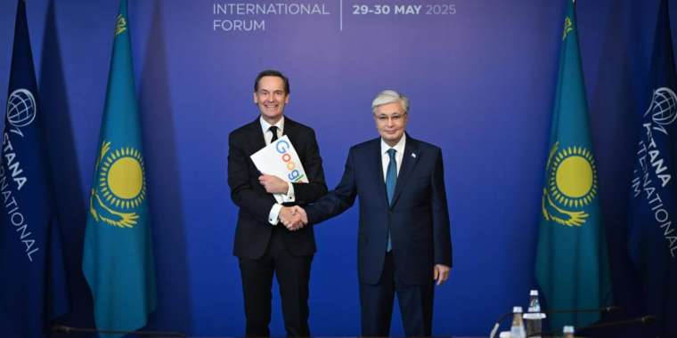 Тоқаев Google компаниясының вице-президентімен кездесті