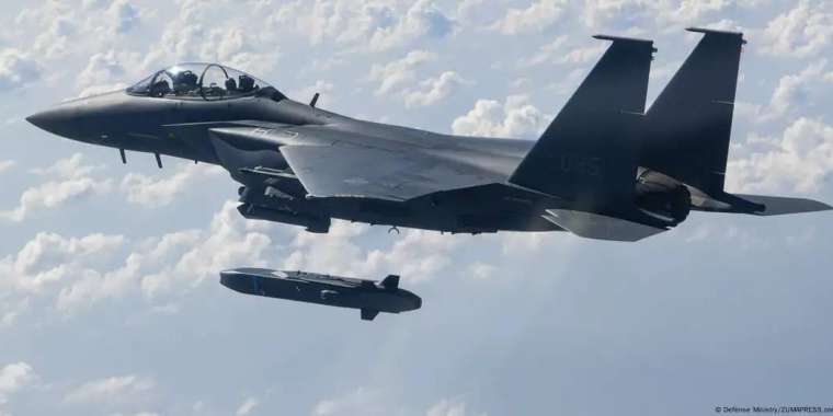 Германия Украинаға алысқа ұшатын TAURUS қанатты зымырандарын бере ме?