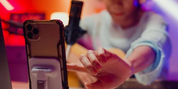 Табысын жасырған 500 блогер жауапқа тартылуы мүмкін