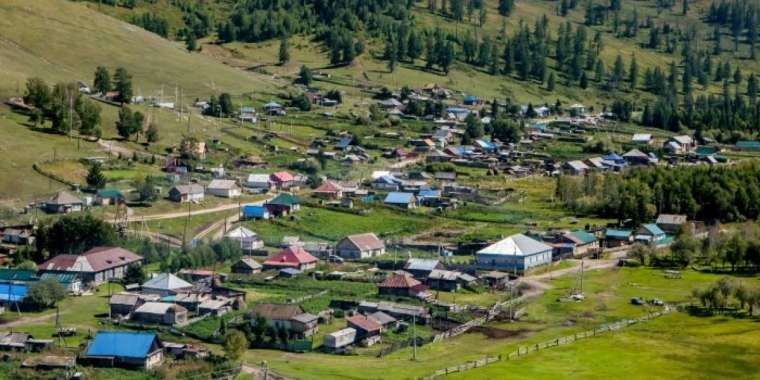 «Ауыл — ел бесігі», «Қалалардың шеткі аумақтарын дамыту» бағдарламалары жабылады-Жұманғарин