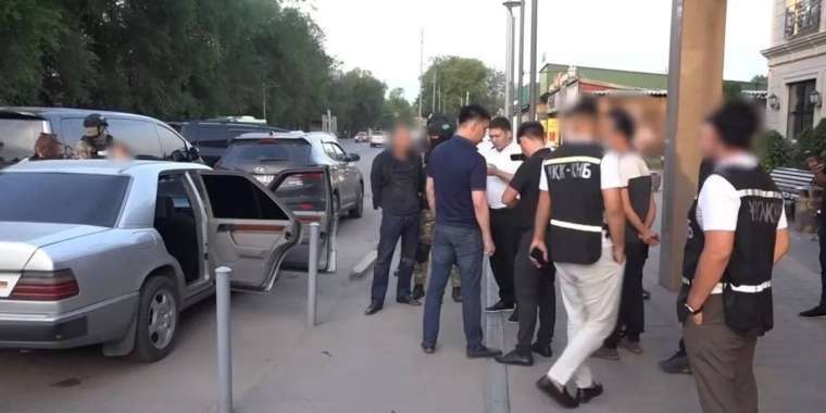 Алматыда бала сатумен айналысқан қылмыстық топ ұсталды