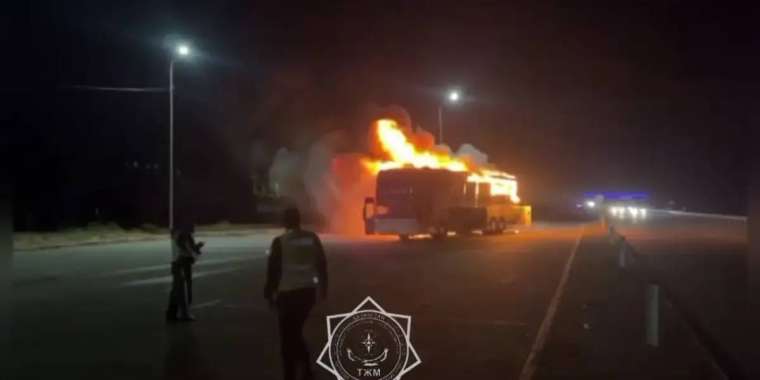 Жамбылда 40 жолаушысы болған автобус өртеніп кетті