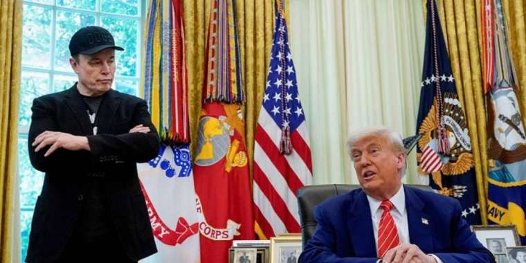 Дональд Трамп: Илон Масктың есі ауысты