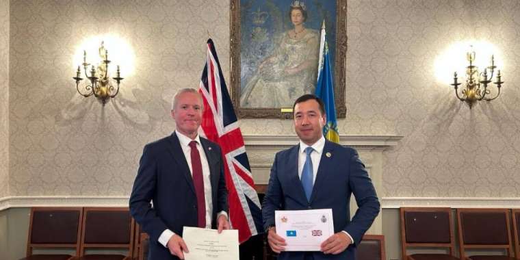 Қазақстан мен Ұлыбритания әскери ынтымақтастық жоспарына қол қойды