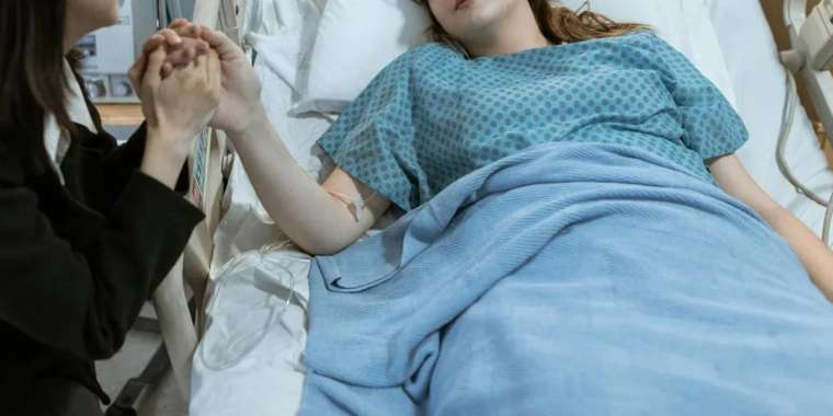 Алматы тұрғыны дәрі егілгеннен кейін комаға түсті