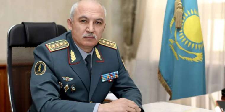 Қорғаныс экс-министрі өзінің ұсталғаны туралы хабарды жоққа шығарды