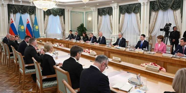 Қазақстан мен Словакия жаһандық текетірестерді  бейбіт жолмен шешуді ұсынады