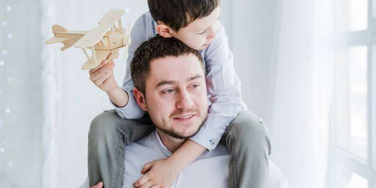 Бүгін – Әкелер күні