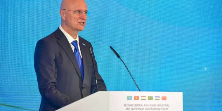 «Қалай тексеруді білмеймін...». Роман Скляр жеке деректердің ұрлануы жайлы