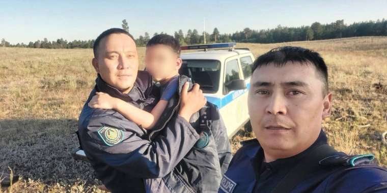 Семейде жоғалған 7 жастағы бала  орманнан аман табылды