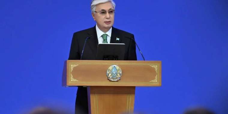 Президент рақымшылық туралы заңға қол қойды