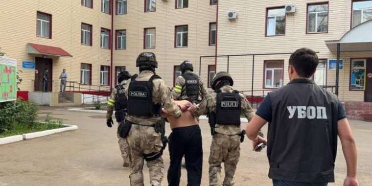 Оралда түнгі клуб күзеті ұйымдасқан қылмыстық топқа айналған