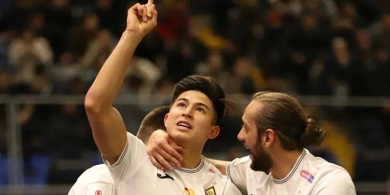 Дастан Сәтпаев 16 жасқа дейінгі футболшылар арасында әлемнің үздік сұрмергені атанды