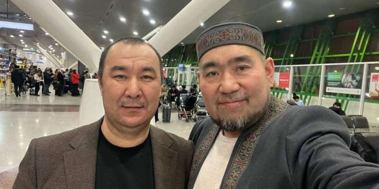 Белгілі айтыскер Айбек Қалиевтің қызының алаяқтық жасағаны айтылды