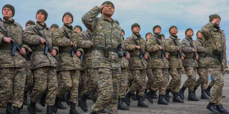 Енді әскерде жүрген сарбаздарға кредит берілмейді